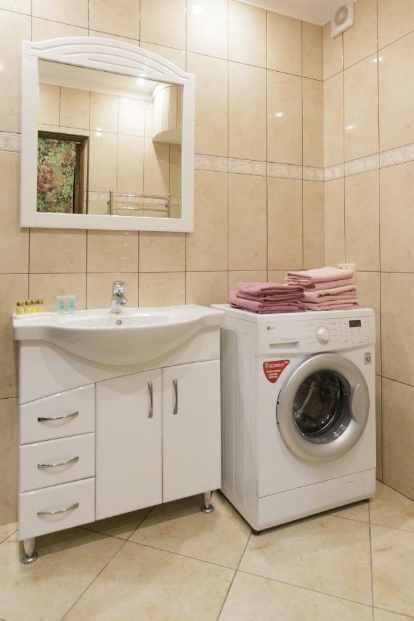 Apartment In Deribasovskay Street 20 Odessa Luaran gambar