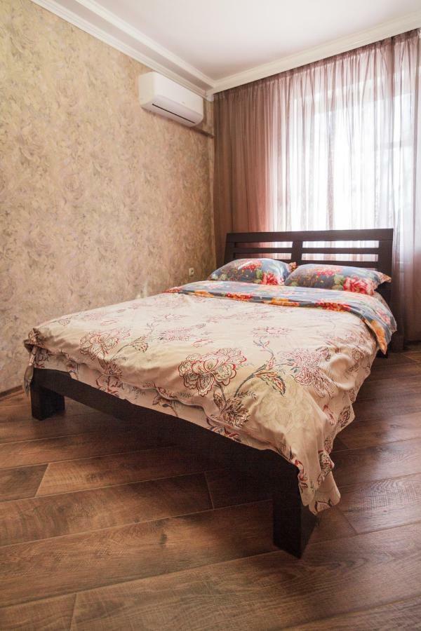 Apartment In Deribasovskay Street 20 Odessa Luaran gambar